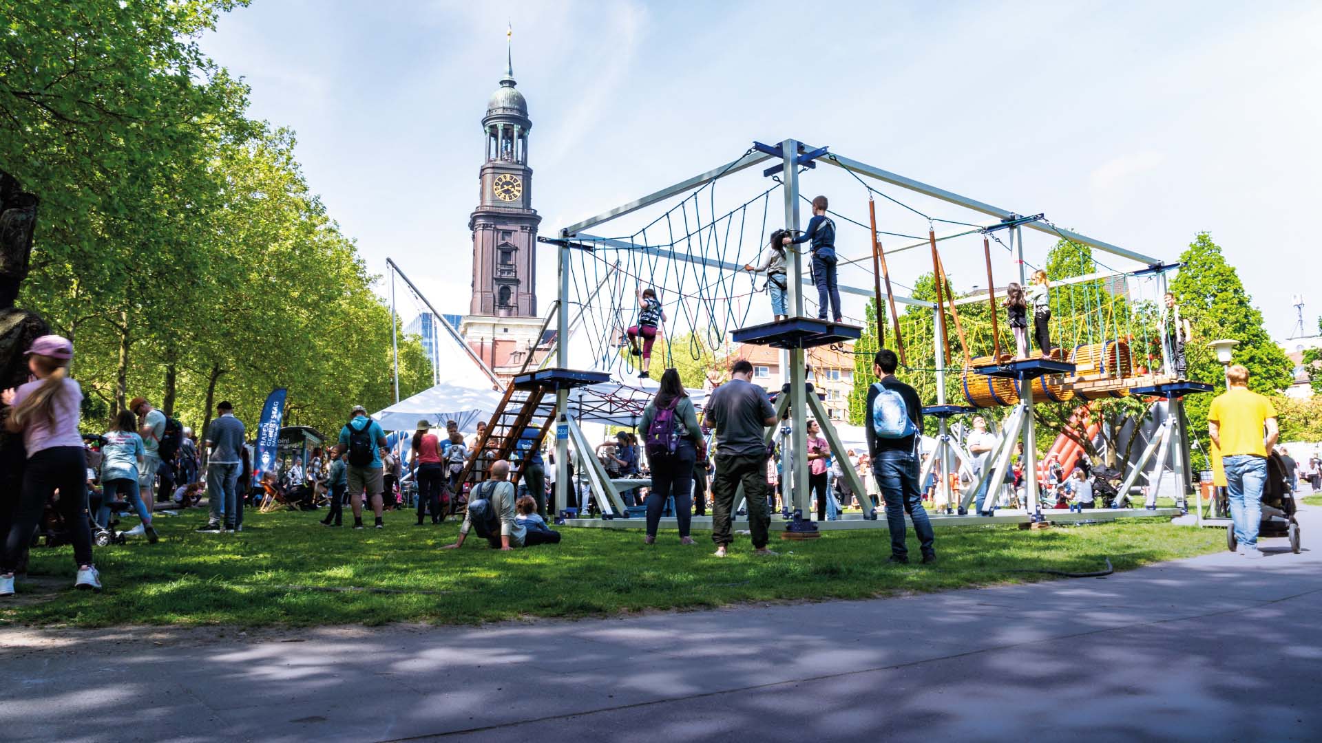 SME_Website_Referenz_Hamburger-Hafengeburtstag_Slider-11