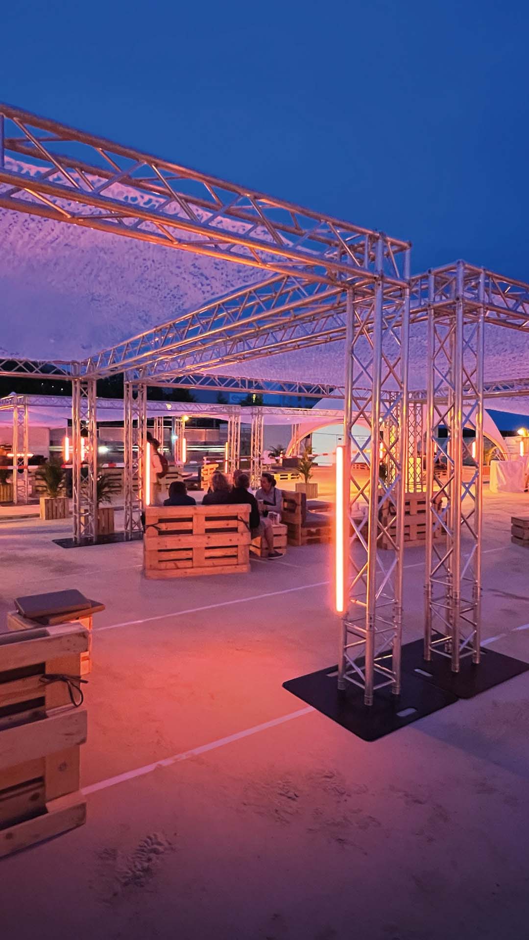 SME_Website_Referenz_Infinion_Header-mobil